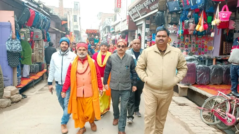 Shriram Mahotsav Shahabad : बालाजी धाम से कड़ी सुरक्षा के बीच निकाली गई शोभायात्रा, राम महोत्सव का शुभारंभ 