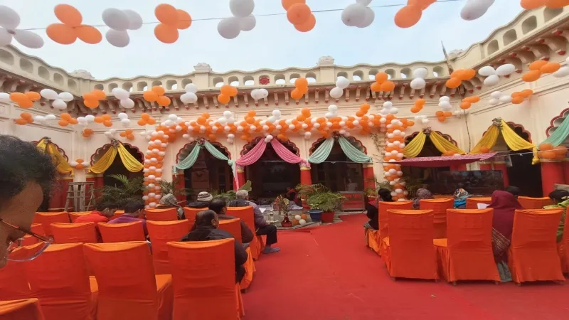 रामोत्सव : 105 वर्षीय पुराने राम मंदिर में दिखाया सजीव प्रसारण - प्राण प्रतिष्ठा होते ही दागे गोले