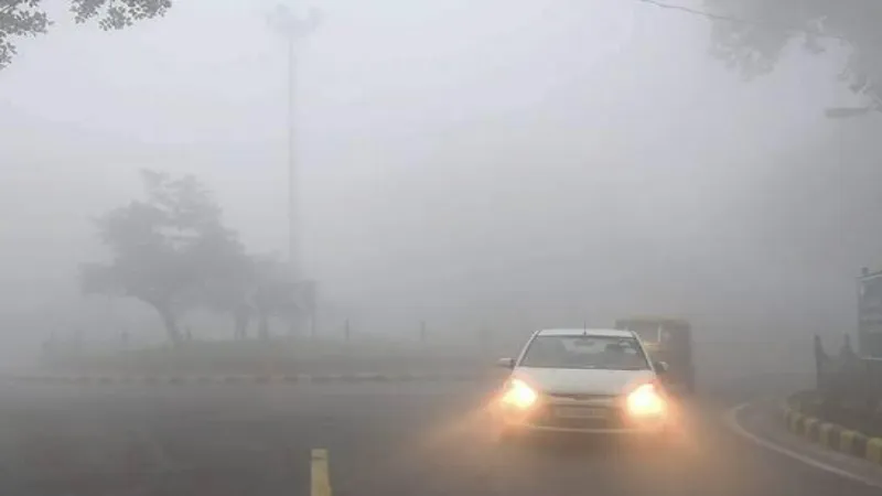 UP में ठंड से नहीं मिल रही राहत, मौसम विभाग ने जारी किया ‘रेड अलर्ट’