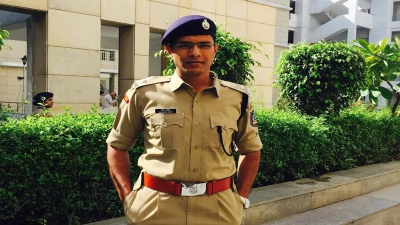 फिरोजाबाद एसएसपी आशीष तिवारी का हुआ तबादला, सौरभ दीक्षित बने नए कप्तान