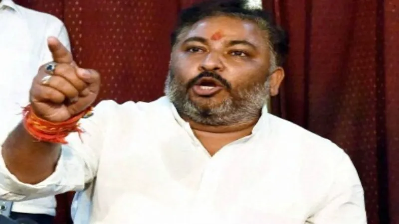 UP के बस स्टेशनों का होगा कायाकल्प, पीपीपी मॉडल से कराएंगे अपग्रेड : दयाशंकर सिंह 