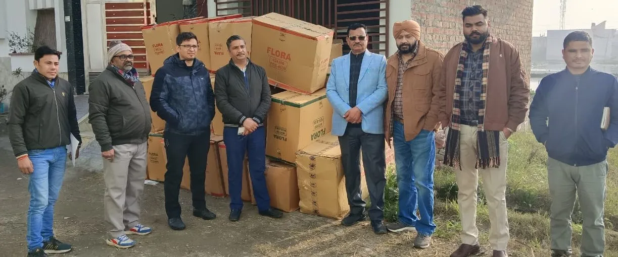 काशीपुर: प्लास्टिक गिलास और चम्मच की दर्जनों पेटी की बरामद