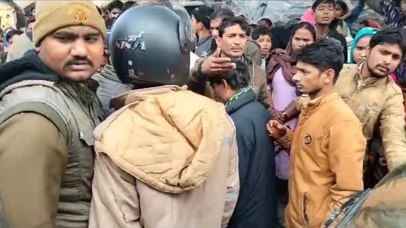 बहराइच : ग्रामीण का शव लेकर थाने जाने लगे ग्रामीण तो पुलिस ने रोका, जानिए क्या है पूरा मामला 
