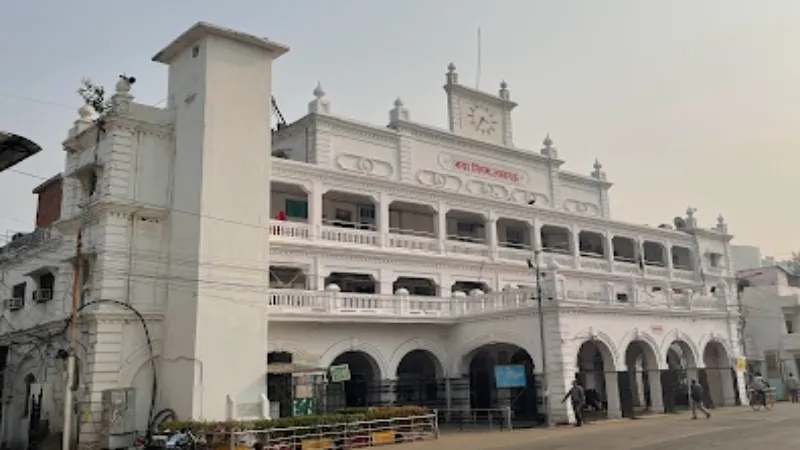 लखनऊ : औद्योगिक क्षेत्रों से भी नगर निगम वसूलेगा गृहकर, आज विशेष बैठक में लिए जायेंगे कई निर्णय  