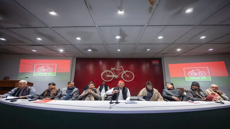 2024 को लेकर अखिलेश यादव की बड़ी बैठक, विधायकों-वरिष्ठ नेताओं संग बनाई ये रणनीति