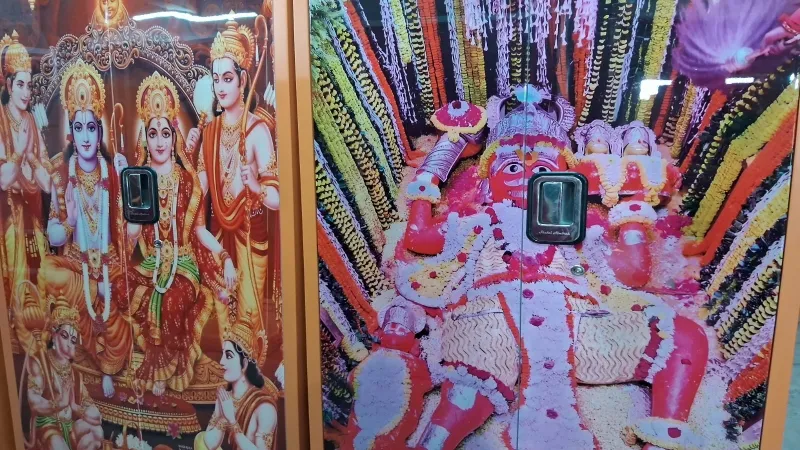 संगमनगरी से श्री राघव के चरणों में अर्पित की जा रहीं 10 अलमारी, रखे जाएंगे रामलला के वस्त्र