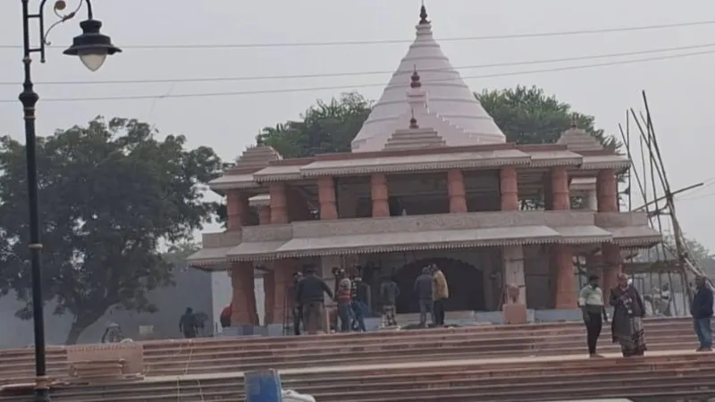 अयोध्या की तर्ज पर अरैल में तैयार हो रहा भव्य श्रीराम मंदिर
