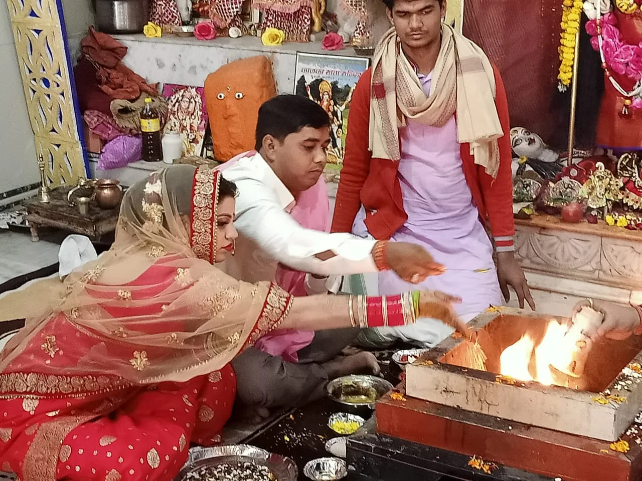 कासगंज: मैडम...धोखा देकर कर ली दूसरी शादी, अब पहली पत्नी के साथ रहता है दरोगा 