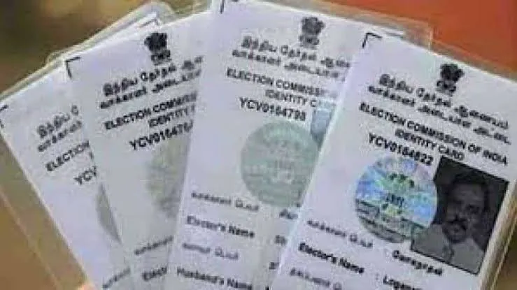 शाहजहांपु: 55827 की जांच में 5865 निकले डुप्लीकेट मतदाता, नोटिस जारी