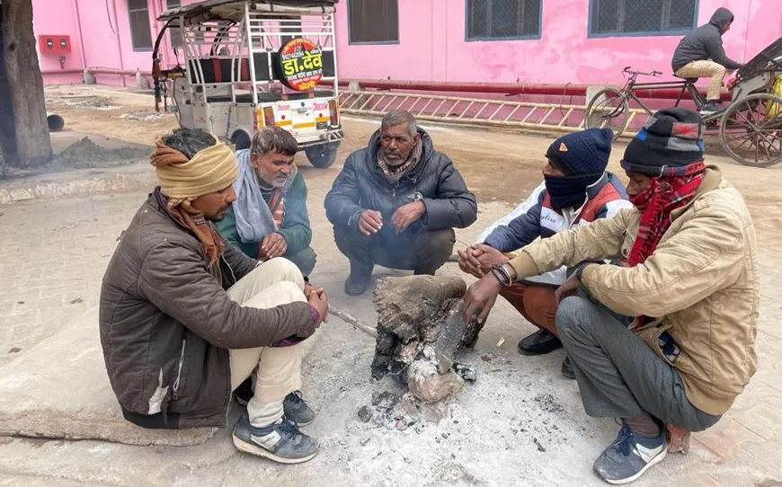 बरेली: पूस की रात ही नहीं दिन भी पड़ रहे भारी, शीत लहर से जनजीवन अस्त व्यस्त