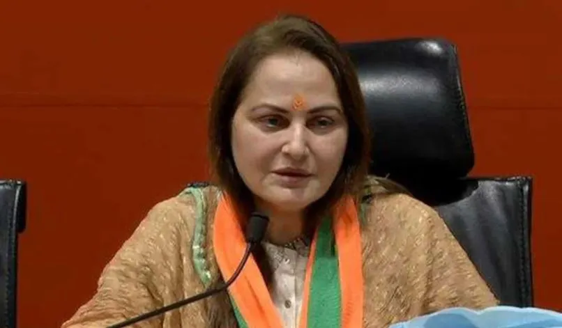 रामपुर: पूर्व सांसद जयाप्रदा की बढ़ी मुश्किलें, फिर गैर जमानती वारंट जारी 