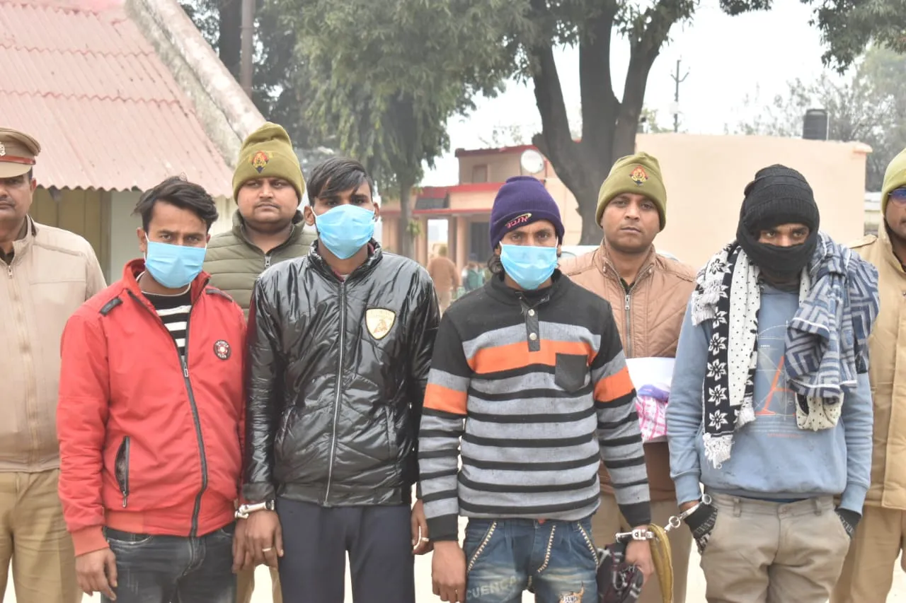 बदायूं: शहर से लेकर औद्योगिक क्षेत्र में की चोरी, पुलिस ने दबोचे चार आरोपी