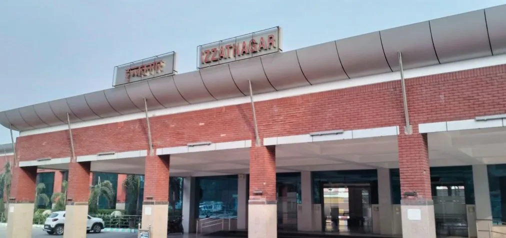 बरेली: इज्जतनगर और सिटी स्टेशन पर लगेंगे एस्केलेटर, मंडल के विभिन्न स्टेशनों पर पर लगेंगे 41 एस्केलेटर