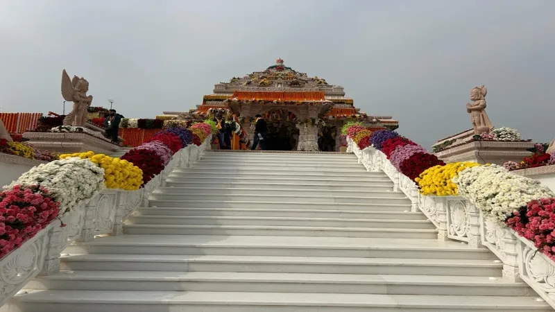 रामोत्सव : बंद किये गए राम मंदिर को जाने वाले सभी रास्ते, पीएम मोदी कुछ ही देर में शुरू करेंगे प्राण प्रतिष्ठा कार्यक्रम