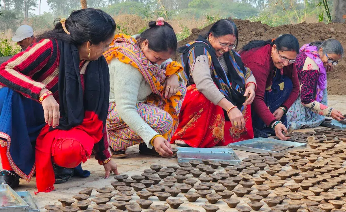 जयपुर: रामलला के प्राण-प्रतिष्ठा महोत्सव, गाय के गोबर से बने दीपकों से रोशन होंगे मंदिर
