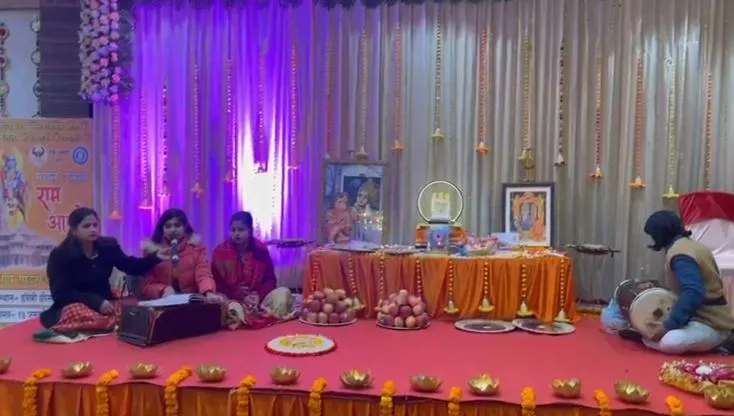 बरेली: 'राम आएंगे' थीम पर मनाया मंगल उत्सव, भजनों पर महिलाओं ने किया डांस... दिखा उल्लास