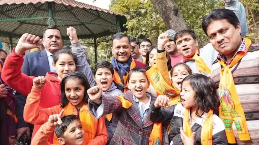 भंडारे में शामिल हुए CM केजरीवाल, राम मंदिर के प्राण प्रतिष्ठा पर लोगों को दी शुभकामनाएं 