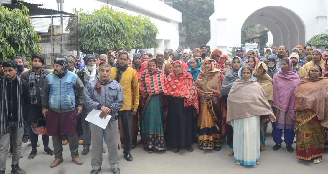 बरेली: 'आत्मदाह ही बचा है आखिरी रास्ता, समाधान नहीं हुआ तो लाशें उठेंगी', किसानों ने दी चेतावनी...जानिए मामला