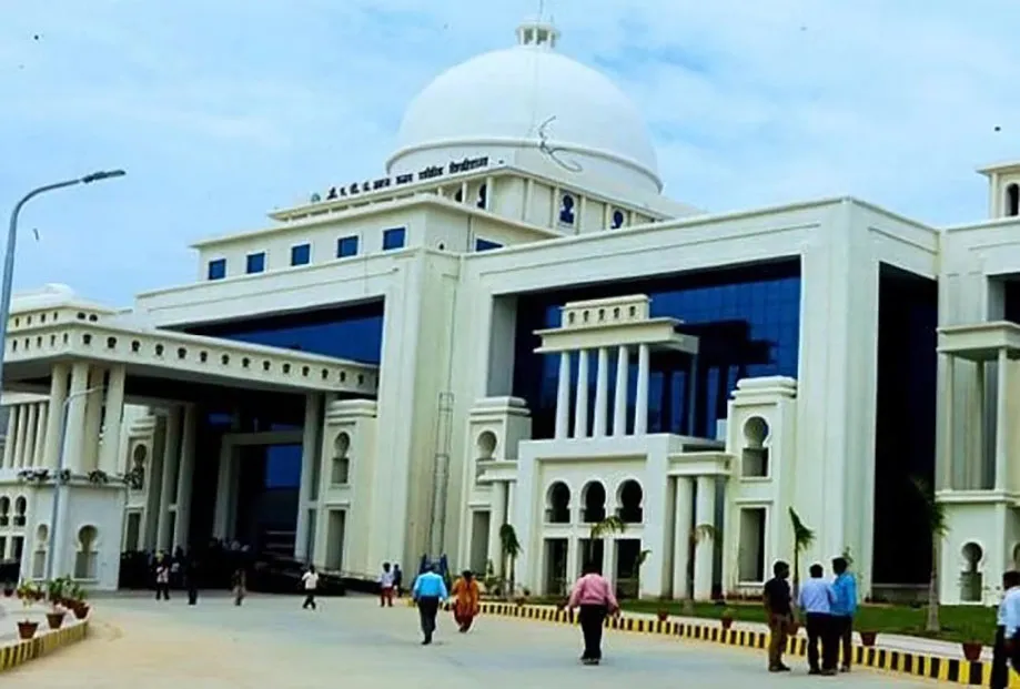 एकेटीयू: बीफार्मा के छात्र द्वितीय चरण की परीक्षा में होंगे शामिल