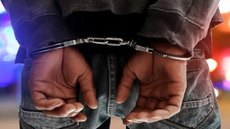 पुलिस ने भारत-नेपाल सीमा के पास पकड़ी डेढ़ करोड़ की हेरोइन, दो लोग गिरफ्तार
