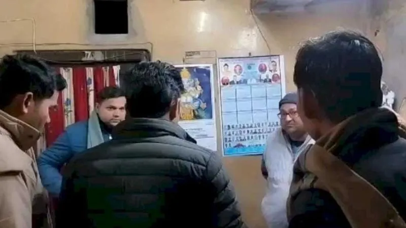 UP: बेटू आई लव यू, मेरी तरह मत बनना, मैं बहुत बुरा हूॅं... भावुक कर देने वाला लेटर लिखकर युवक ने किया ऐसा काम, जानकर हो जाएंगे हैरान