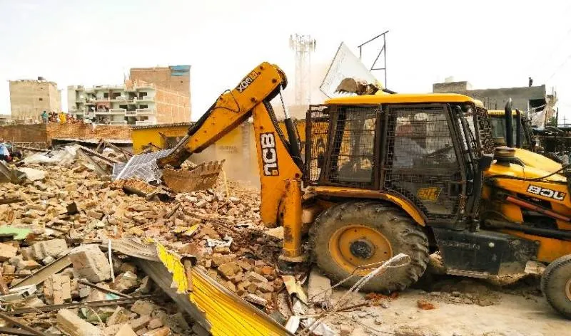 हल्द्वानी: रकसिया नाले किनारे बने तीन मकानों पर चलेगा बुलडोजर