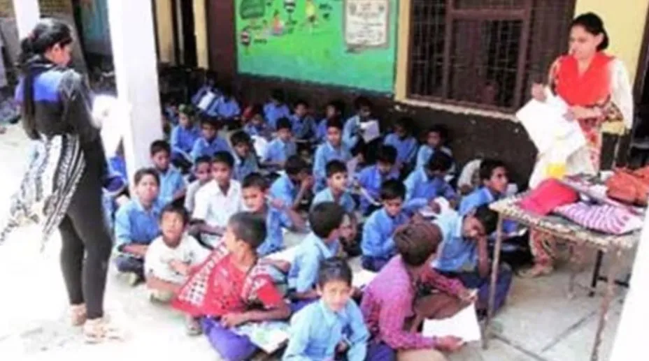 शैक्षिक ढांचे पर सवाल 