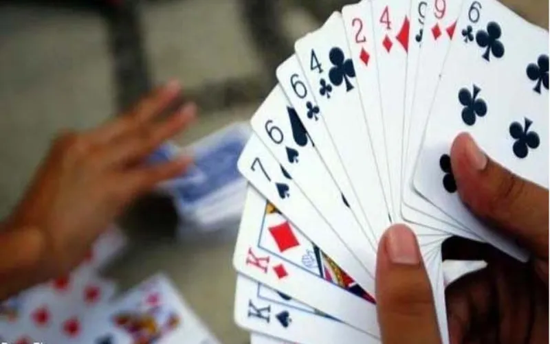 हल्द्वानी: चौकी प्रभारी पुलिस कर्मियों के साथ खेल रहे थे जुआ...फिर आया कहानी में Twist