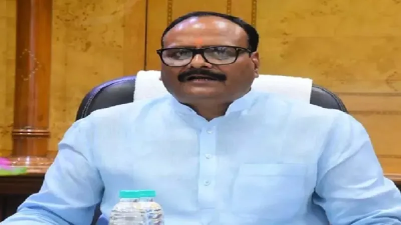 लखनऊ : शव से आंखें गायब होने के मामले में बदायूं के दो और डॉक्टर निलंबित