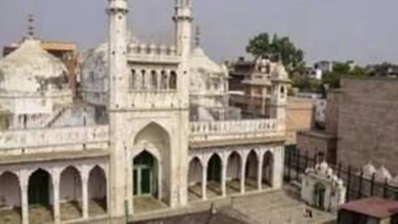वाराणसी: ज्ञानवापी मस्जिद में कल सुबह नौ बजे से होगी पानी की टंकी की सफाई 