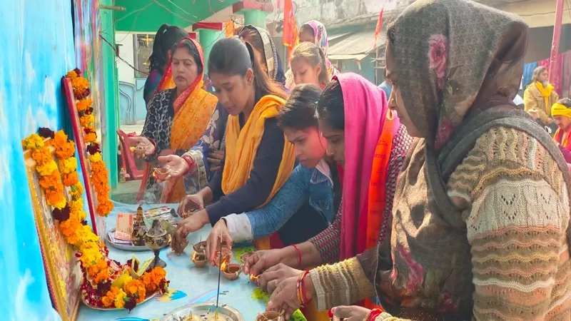 आओ री सखी जलाए दीए..., प्राण प्रतिष्ठा पूजन होते ही रामनगरी में दीपावली की तैयारी, घरों में राम स्तुति के साथ पूजन