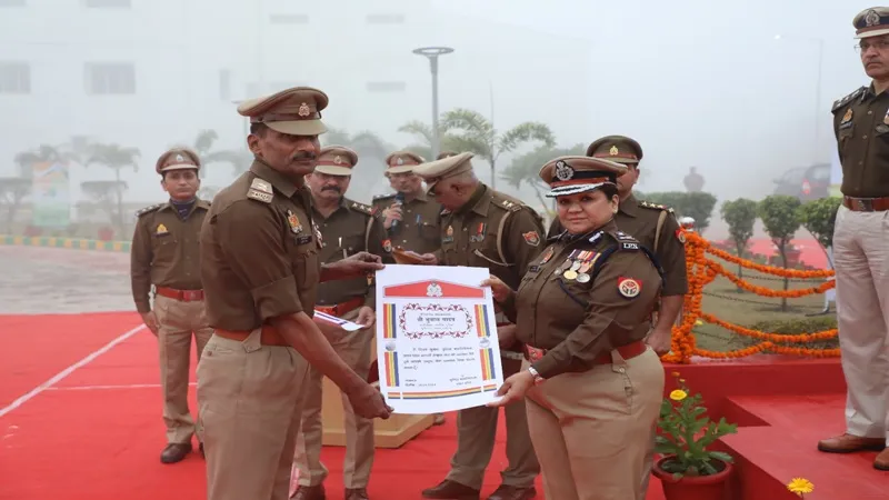 गणतंत्र दिवस पर 510 पीआरवी कर्मी और 40 सजग नागरिकों को यूपी डायल-112 ने किया सम्मानित