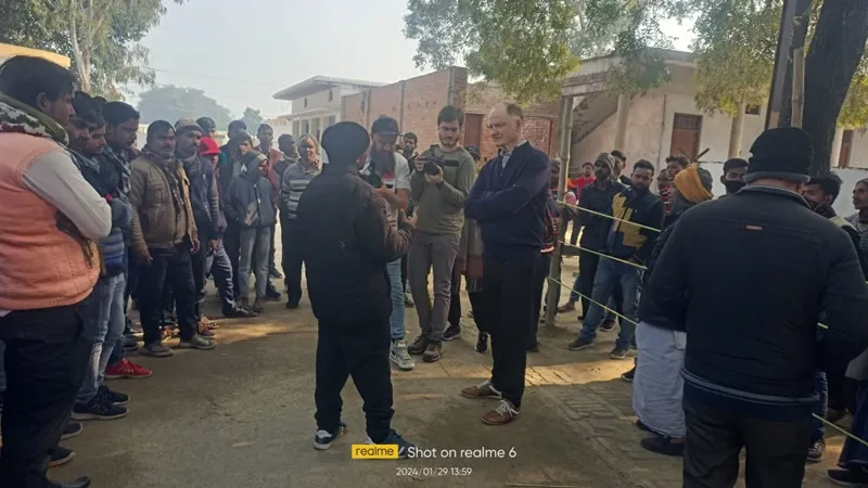 बाराबंकी: ऑपरेशन शिविर देख जॉनब्रोक्शा बोले वंडरफुल!, हढ़ियाकोल पहुंची अमेरिका व न्यूजीलैण्ड की टीमें