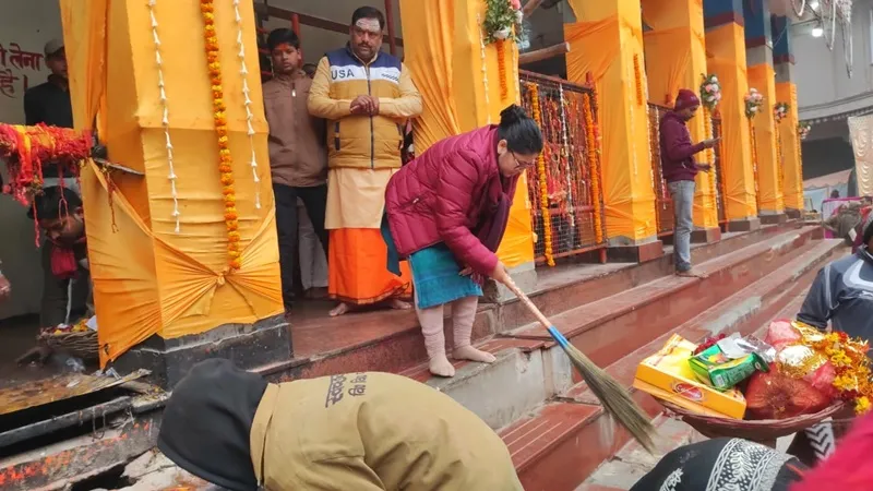 मीरजापुर: राममय हुआ विंध्याचल देवी धाम, घर-घर लहराया भगवा, राम भजन की चहूंओर रही गूंज
