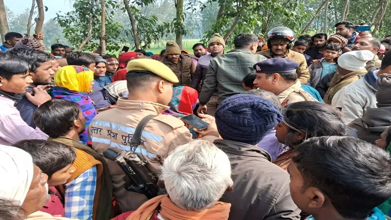 सीतापुर: रविवार शाम से लापता डॉक्टर का गन्ने के खेत में मिला शव, इलाके में सनसनी