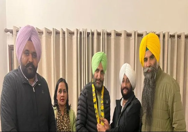 भाजपा नेता गुरचरणजीत सिंह काला आम आदमी पार्टी में शामिल, चंडीगढ़ में अब ‘आप’ पार्षदों की संख्या हुई 13