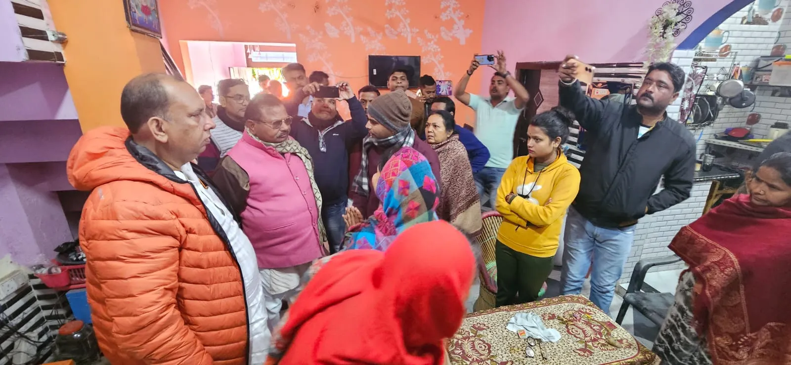 पीलीभीत: बच्चों को गन प्वाइंट पर लिया, परिवार को बंधक बनाकर लाखों लूटे...तीन टीमें सुरागरसी में जुटीं