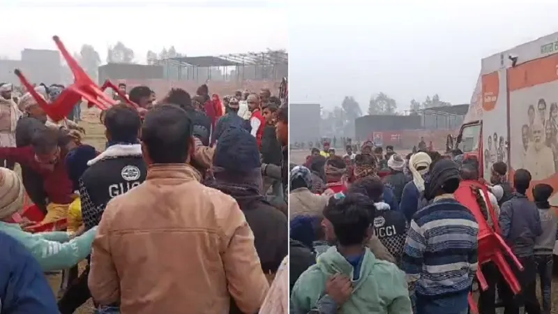 मुरादाबाद : भारत संकल्प यात्रा कार्यक्रम में विवाद, चली गोली, एक-दूसरे पर फेंकी कुर्सियां...देखें वीडियो