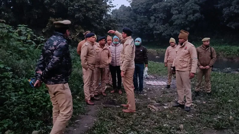 बिजनौर: झाड़ियों में मिला बालिका का शव, दुष्कर्म के बाद हत्या की आशंका