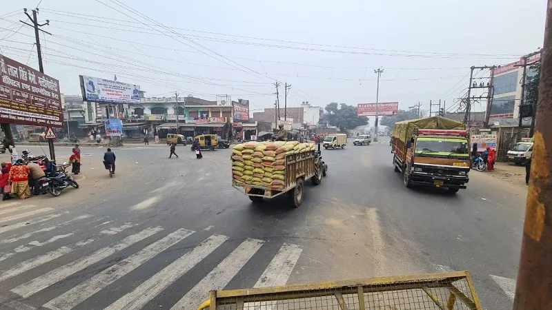 मुरादाबाद : कोहरे में ब्लैक स्पॉट बन रहे हादसों का मुख्य कारण, आठ में दो का ही हुआ मरम्मत का कार्य