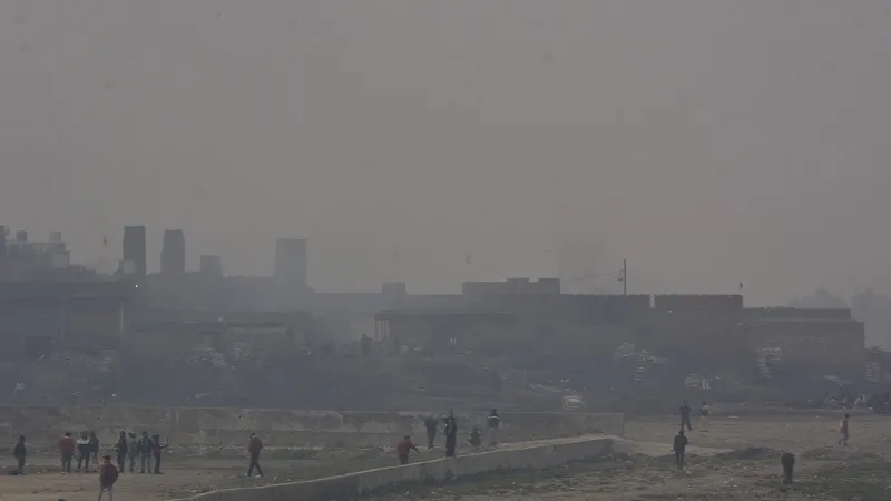 मुरादाबाद : सीमा विवाद की आड़ में पुलिस के संरक्षण में फल-फूल रहा ई-कचरा कारोबार