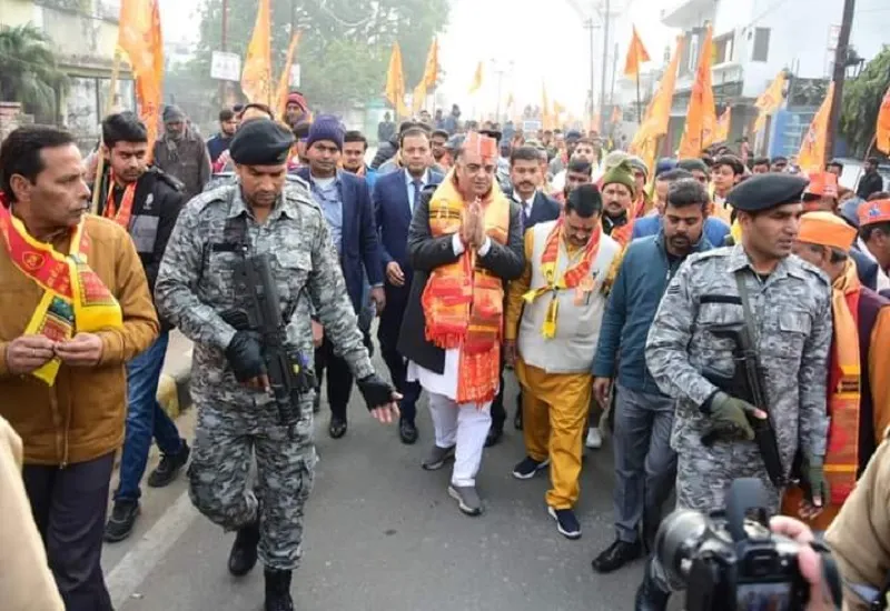 रामपुर में गूंजे जय श्री राम के नारे, भगवामय हुआ शहर