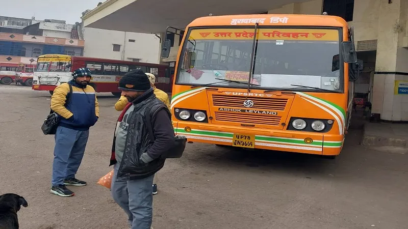 मुरादाबाद: खत्म हुई हड़ताल, अब रोडवेज की बसों को यात्रियों का इंतजार