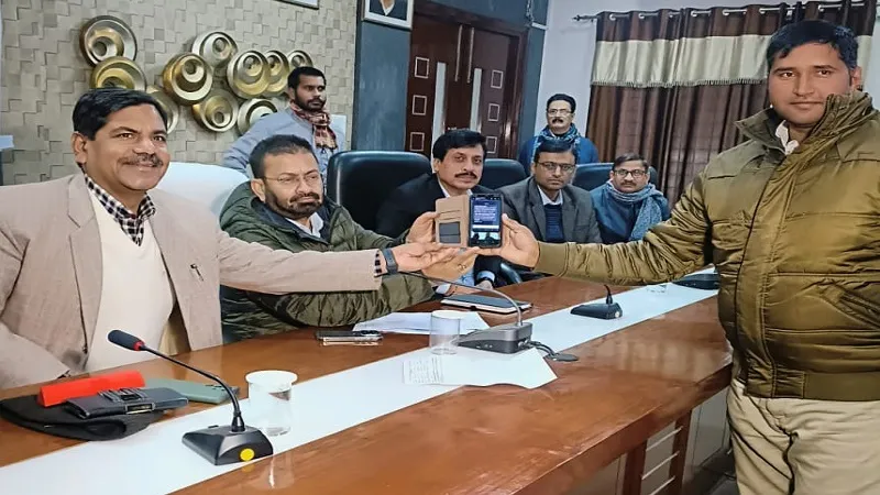 मुरादाबाद : ई लॉटरी से अनुदान पर कृषि यंत्र के लिए 112 किसानों के टोकन चयनित