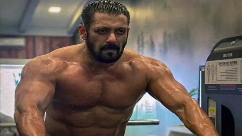 'द बुल' के लिये पैरामिलिट्री ट्रेनिंग लेंगे Salman Khan, धर्मा प्रोडक्शन के लिए की खास तैयारी