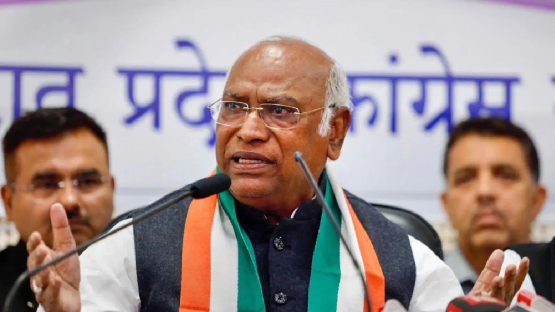 भारत के लिए 'अमृत काल' से ज्यादा जरूरत 'शिक्षा काल' की, खड़गे ने साधा मोदी सरकार पर निशाना