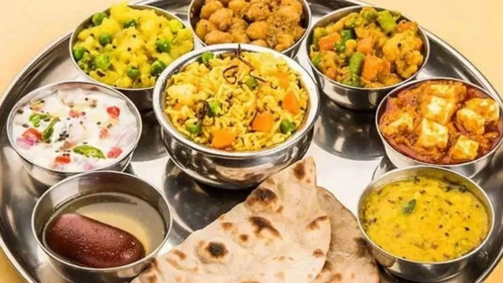 प्याज और टमाटर सस्ता होने से दिसंबर में घटी भोजन की थाली की लागत 
