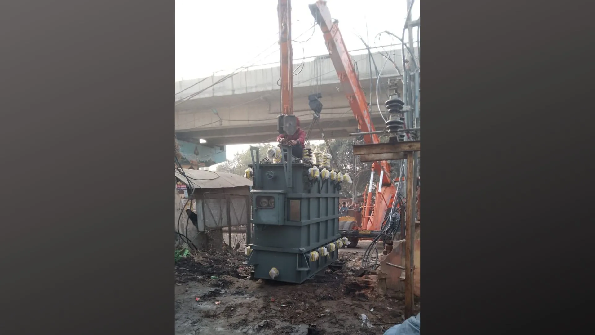 बरेली: शाहदाना उपकेंद्र पर लगा नया ट्रांसफार्मर, आज बहाल होगी बिजली आपूर्ति