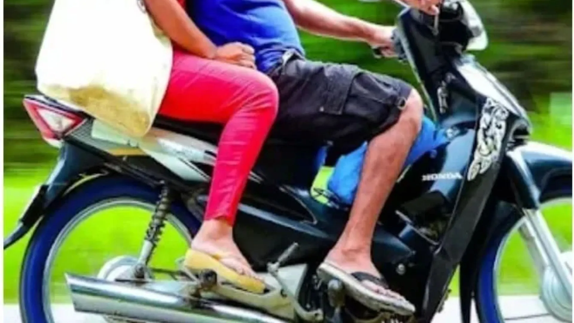 बरेली: पाबंदी हवा...18 से कम आयु के छात्र चला रहे दो और चार पहिया वाहन