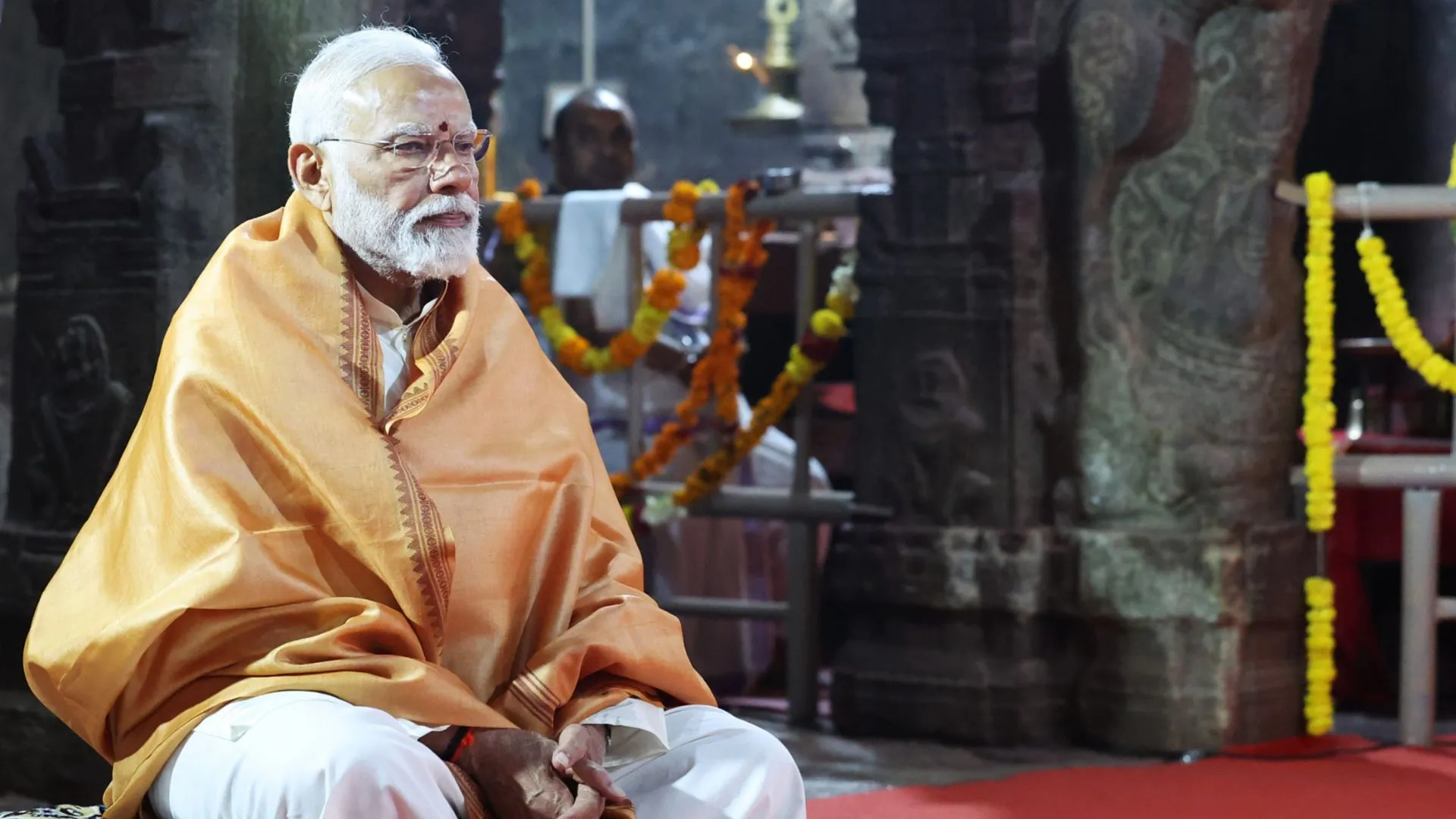 पीएम मोदी ने की धनुषकोडी मंदिर में पूजा-अर्चना, प्राण प्रतिष्‍ठा से पहले आध्यात्मिक यात्रा पूरी